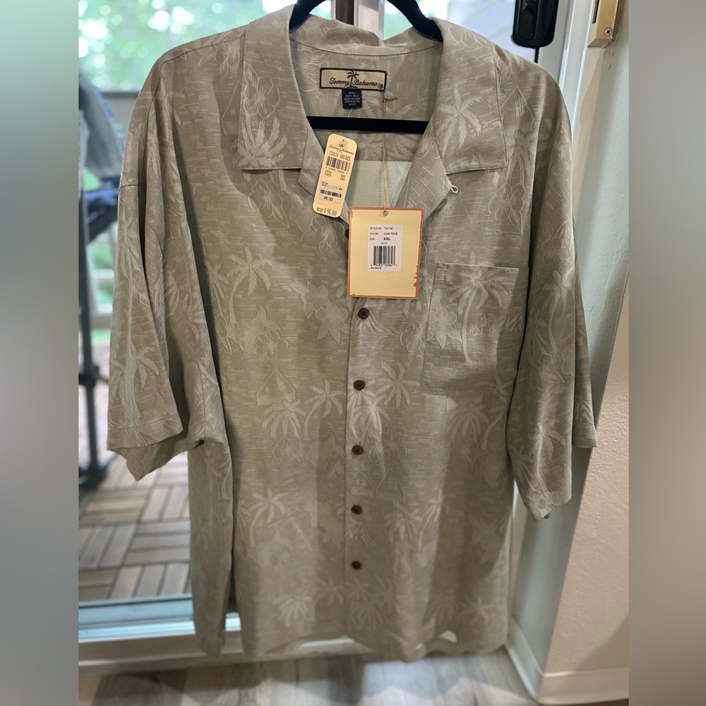 Tommy Bahama 100% Silk Button Down Shirt